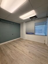 801 S Adams Rd, Birmingham, MI for lease Interior Photo- Image 1 of 3