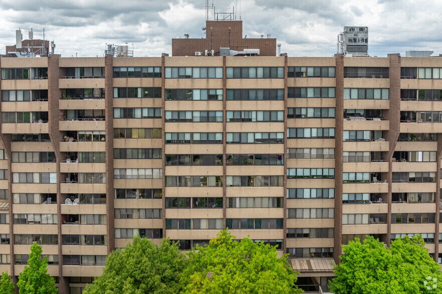750 Washington Rd, Mt Lebanon, PA à vendre - Photo du bâtiment - Image 3 de 43
