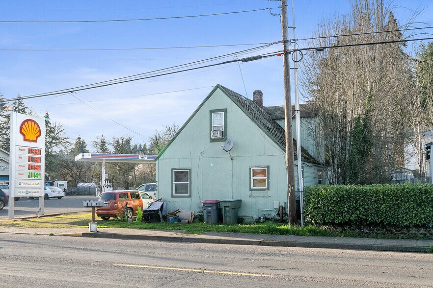 764 NE Main St, Willamina, OR à vendre - Photo du bâtiment - Image 3 de 6
