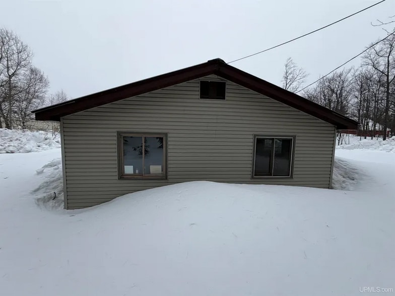 7 Brebner Rd E, Negaunee, MI à vendre - Photo du bâtiment - Image 2 de 50