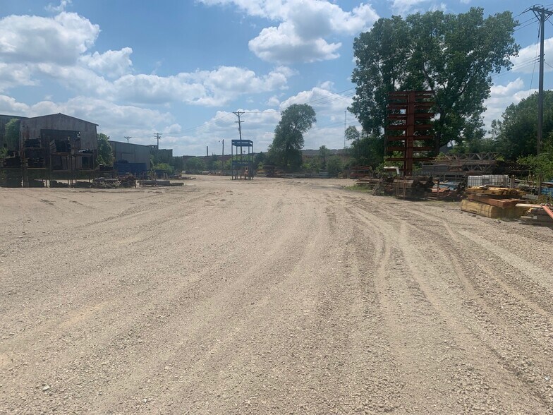 7800 E 12th St, Kansas City, MO à louer - Photo du bâtiment - Image 3 de 3