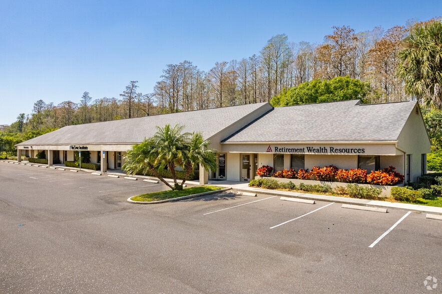 2424 Enterprise Rd, Clearwater, FL à vendre - Photo du bâtiment - Image 2 de 5