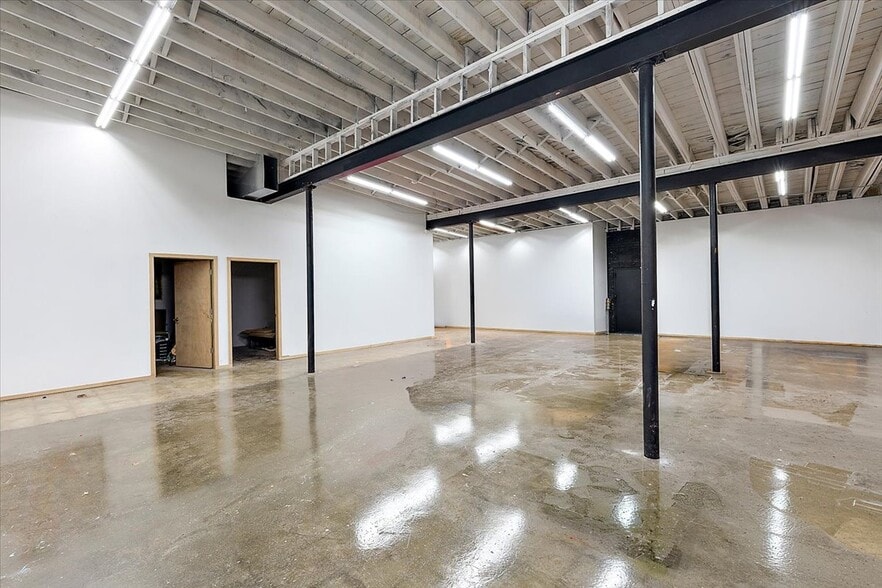 12501 Chalmers St, Detroit, MI for sale - Building Photo - Image 3 of 14