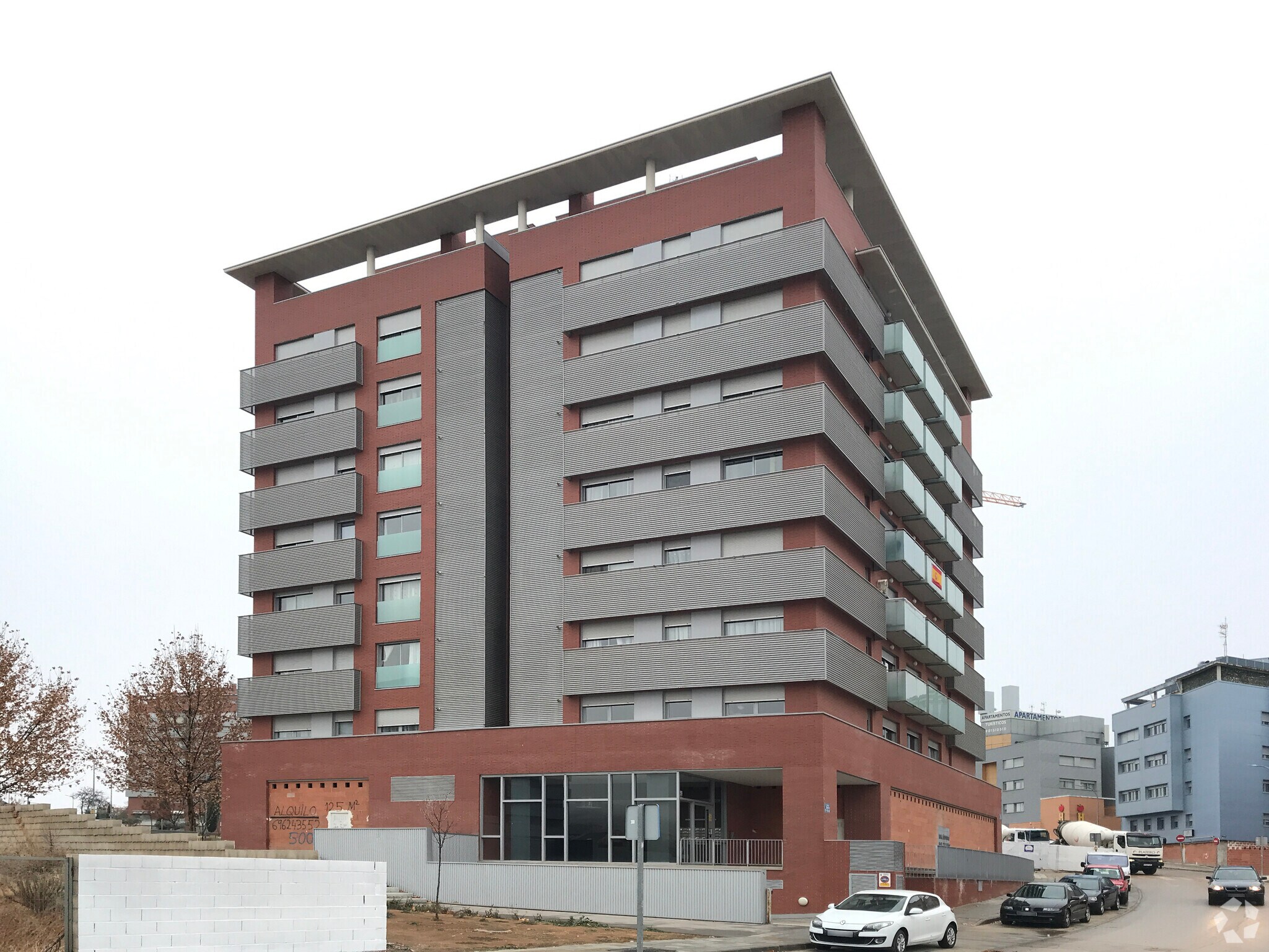 Calle Señorío de Molina, 4, Guadalajara, Guadalajara for lease Primary Photo- Image 1 of 3