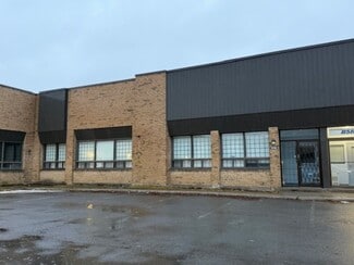 Plus de détails pour 5754-5800 Av Royalmount, Mont-Royal, QC - Industriel à louer