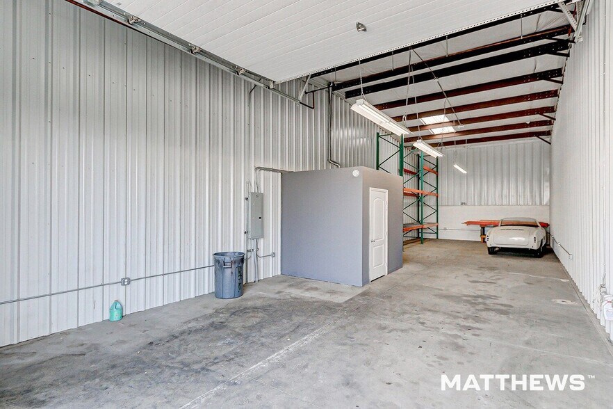 16908 S Broadway, Gardena, CA à vendre - Photo du bâtiment - Image 3 de 4