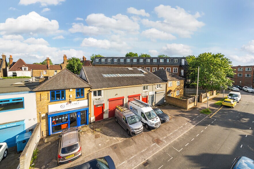 1-2 Thayers Farm Rd, Beckenham for sale - Building Photo - Image 3 of 12