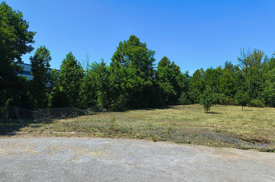 7500 Ogden Dr, Clinton, MD à vendre - Photo du bâtiment - Image 3 de 4