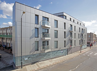 More details for 2-4 Connaught Rd, London - Office/Retail for Lease