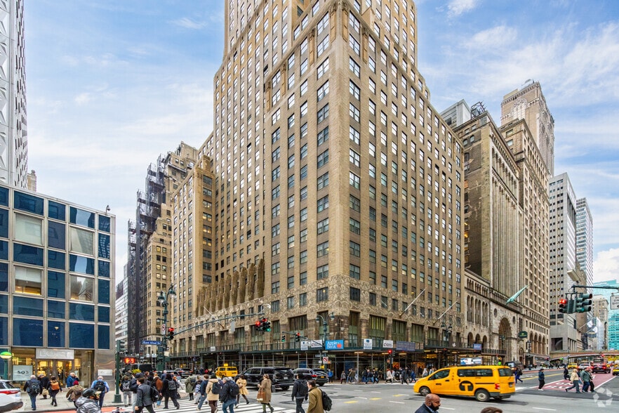 122 E 42nd St, New York, NY for lease - Building Photo - Image 2 of 5