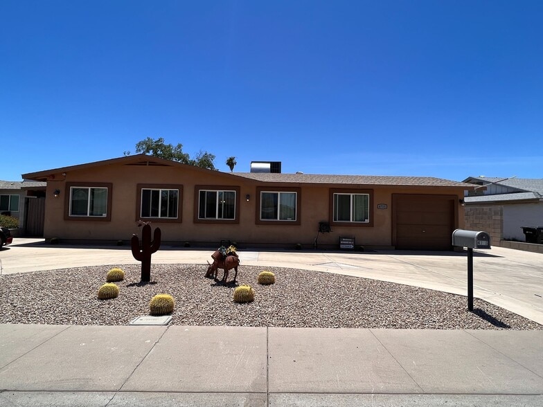 4719 W Laurel Ln, Glendale, AZ for sale - Primary Photo - Image 1 of 1