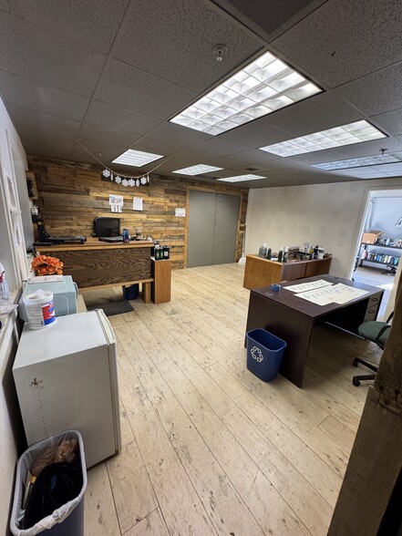 2900 Sutherland Dr, Union Gap, WA for lease - Interior Photo - Image 2 of 17