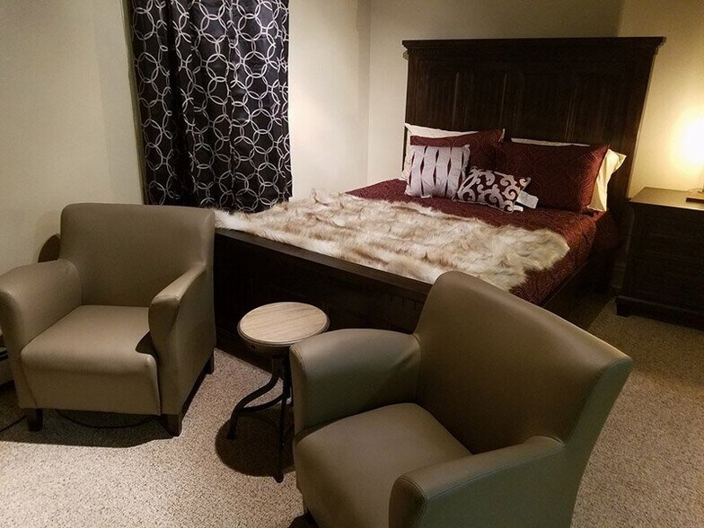 502 Main Street, New Castle, CO à vendre - Photo intérieure - Image 3 de 6