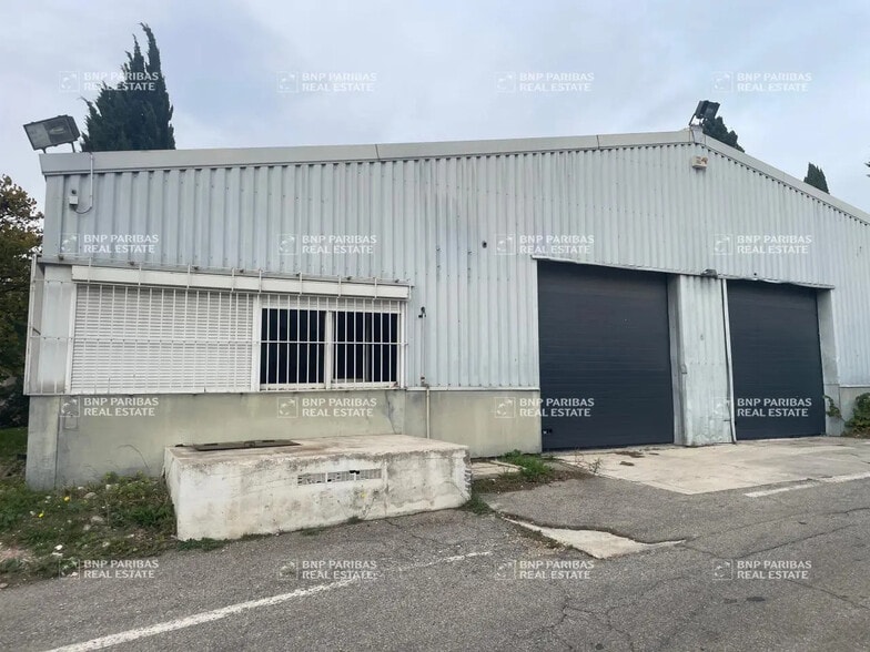 Flex in Marseille for lease - Building Photo - Image 2 of 6