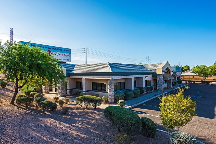 11327 W Bell Rd, Surprise, AZ à louer - Photo du bâtiment - Image 3 de 15