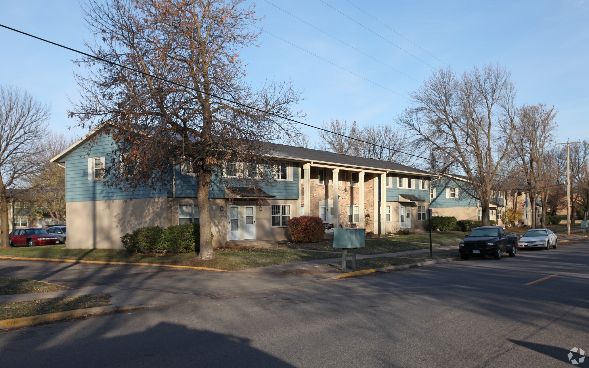417 15th Ave SE, Saint Cloud, MN à vendre Photo principale- Image 1 de 34