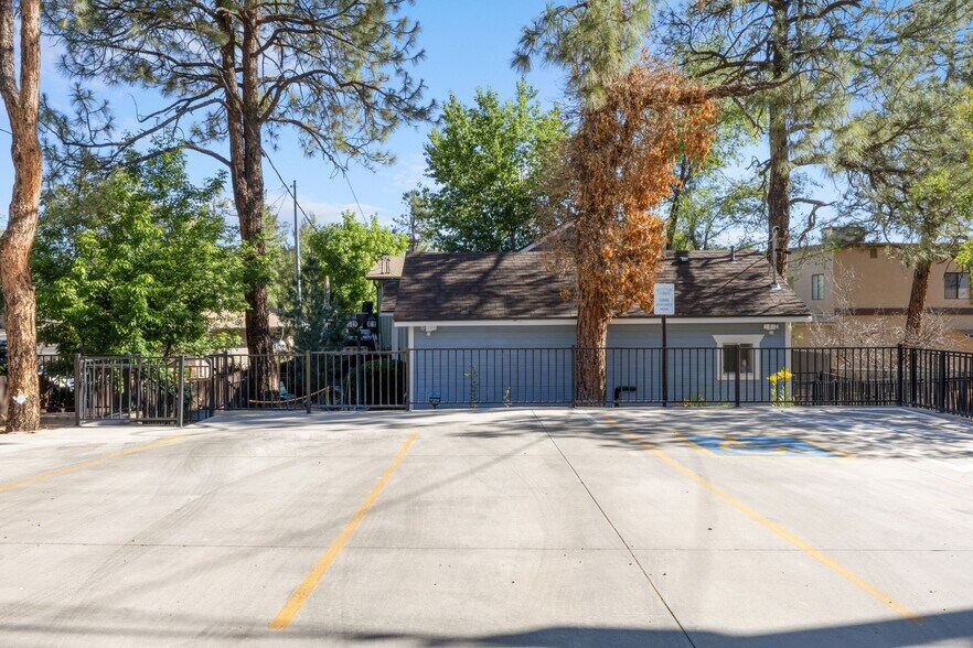 115 S Alto St, Prescott, AZ à louer - Photo du bâtiment - Image 3 de 20
