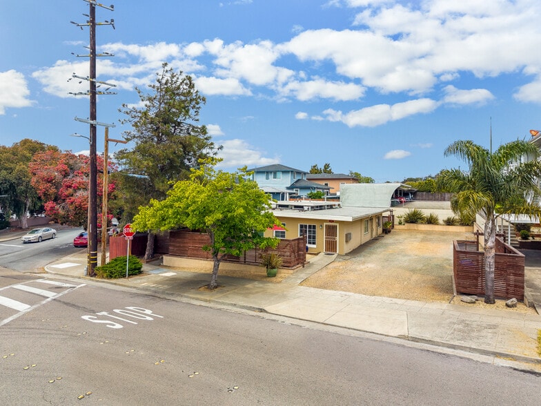 5105-5107 MacDonald Ave, Richmond, CA for sale - Building Photo - Image 2 of 36