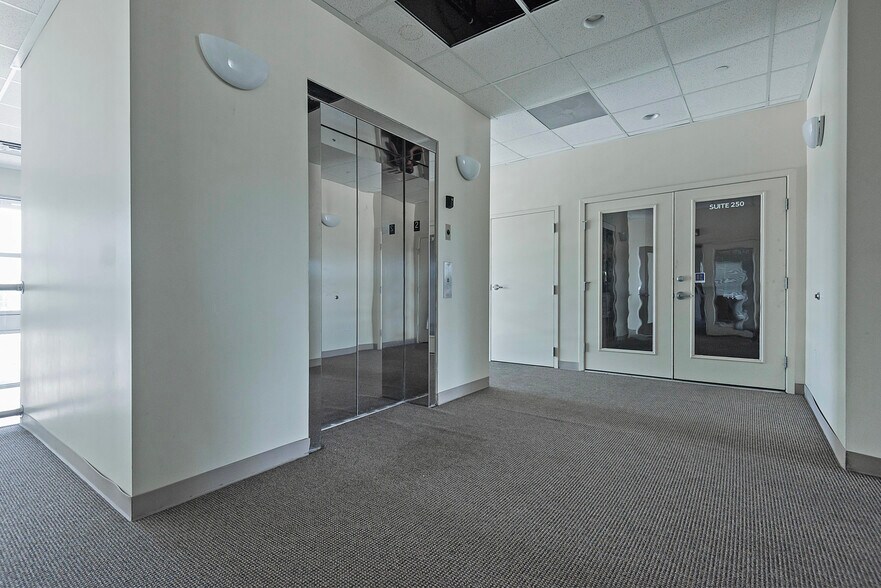 512 E 4500 S, Salt Lake City, UT à louer - Photo du bâtiment - Image 3 de 15