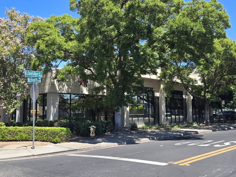 1524 McHenry Ave, Modesto, CA for sale - Building Photo - Image 3 of 6