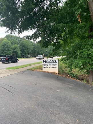 Plus de détails pour 7960 Chapel Hill Rd, Cary, NC - Flex à vendre