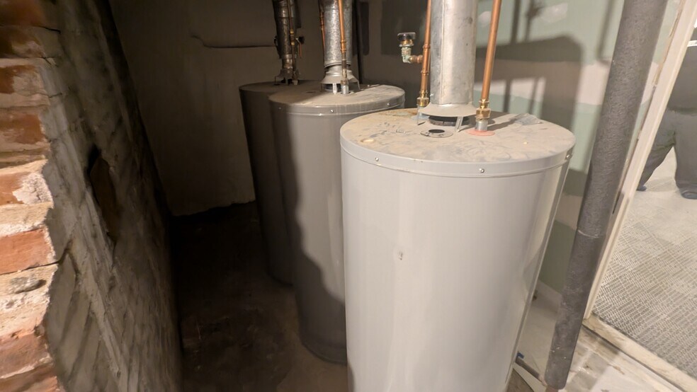 15-17 Emmett St, Providence, RI à vendre - Photo du bâtiment - Image 3 de 63