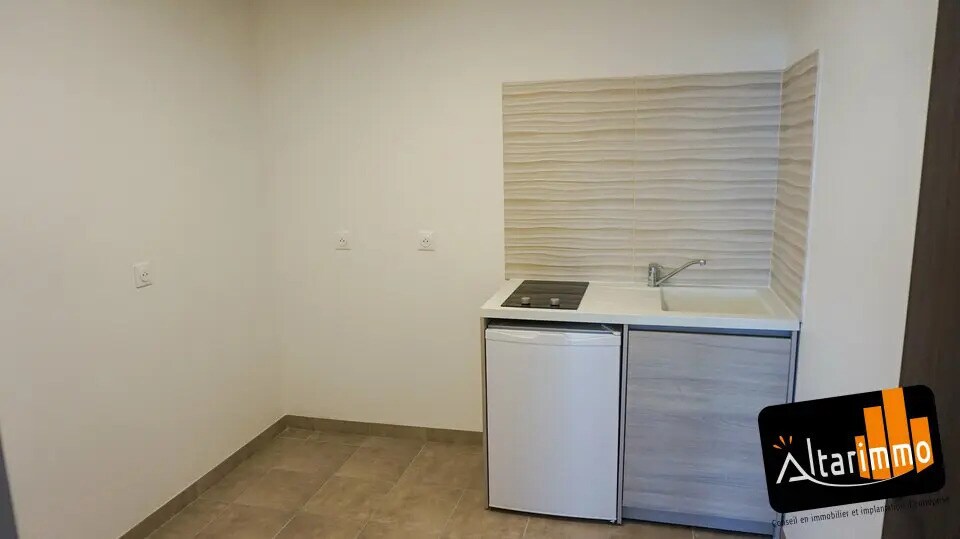 Office in Dreux for lease - Interior Photo - Image 3 of 11