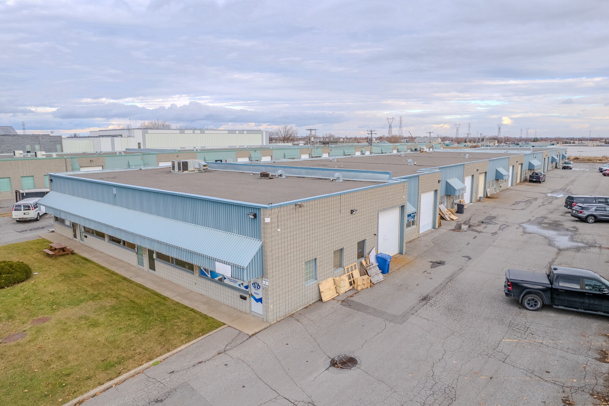 12650-12702 Boul Industriel, Montréal, QC for sale Building Photo- Image 1 of 8