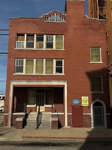 14 E 9th St, Shawnee, OK à vendre - Photo du bâtiment - Image 3 de 8