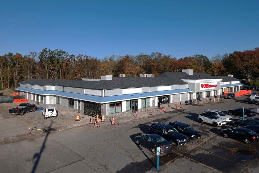 393 Willis Ave, Roslyn Heights, NY for lease - Building Photo - Image 2 of 3