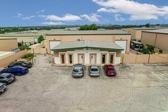 2411 Patterson Industrial Dr, Pflugerville, TX for lease Interior Photo- Image 2 of 10
