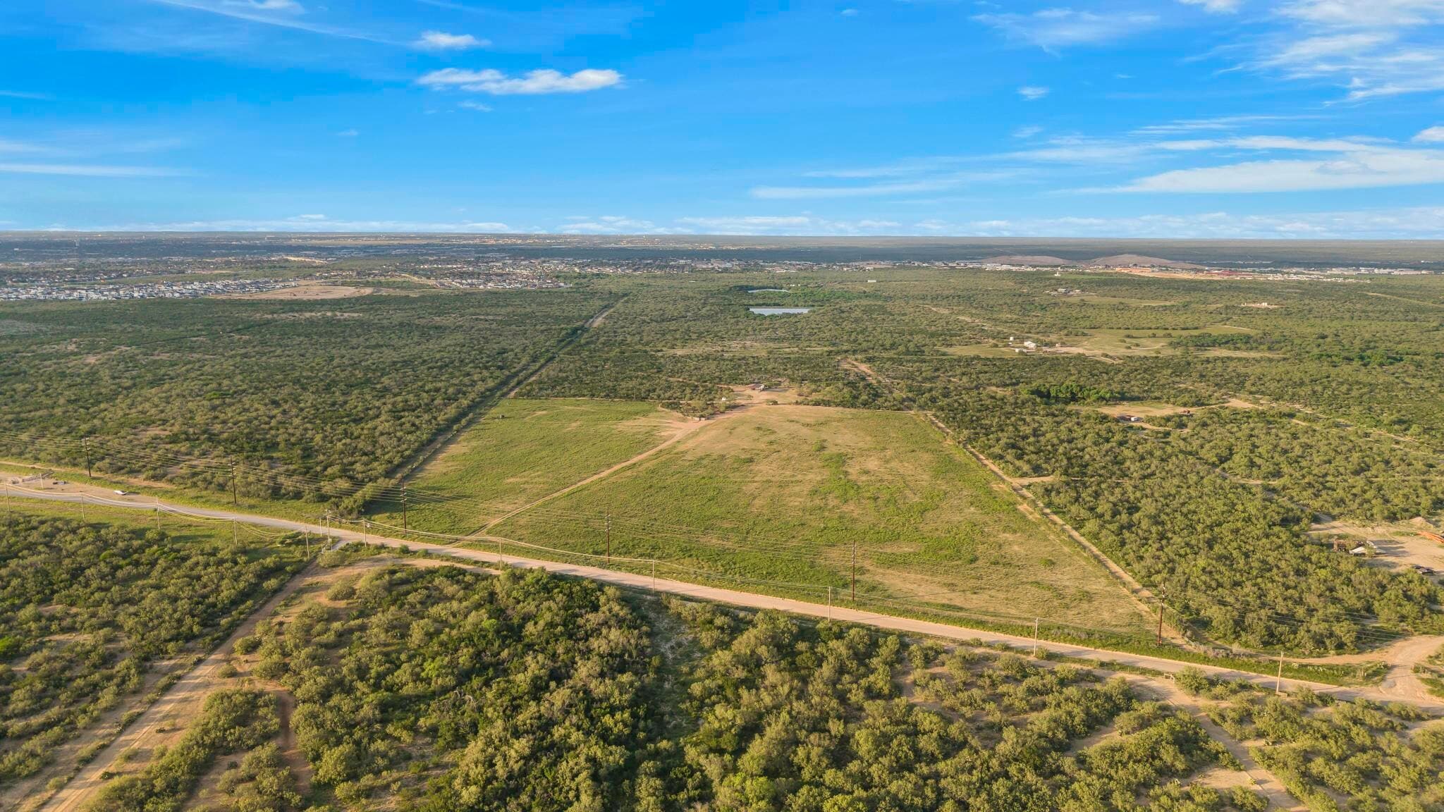 4382 Wormser rd, Laredo, TX à louer Photo principale- Image 1 de 21