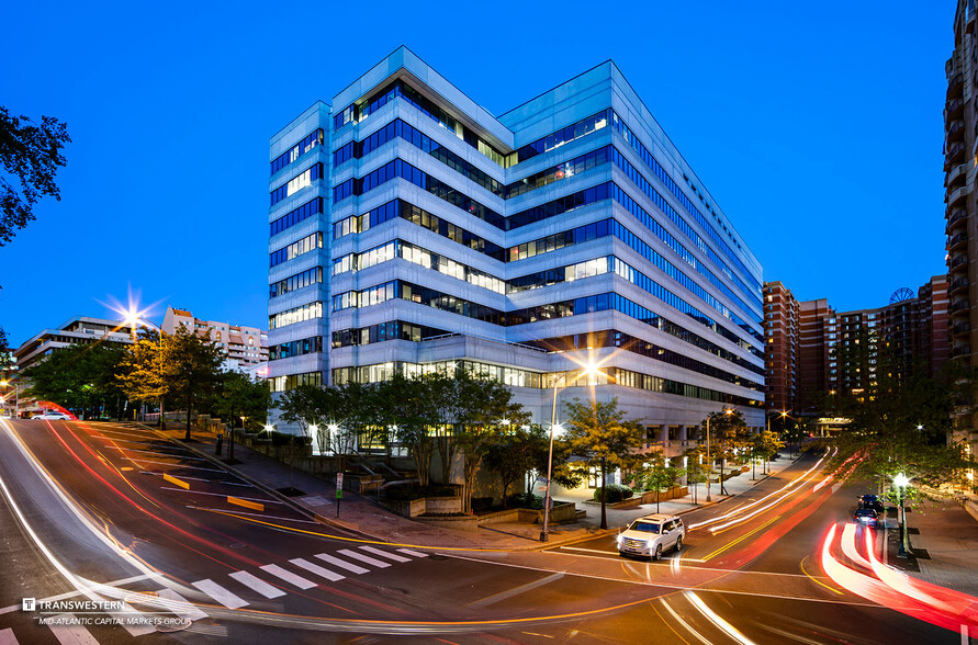 1320 N Courthouse Rd, Arlington, VA à vendre - Photo du bâtiment - Image 1 de 10