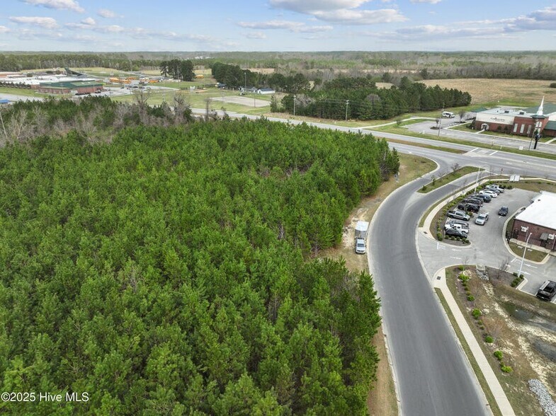 1130 Piney Green rd, Jacksonville, NC à vendre - Photo principale - Image 1 de 17