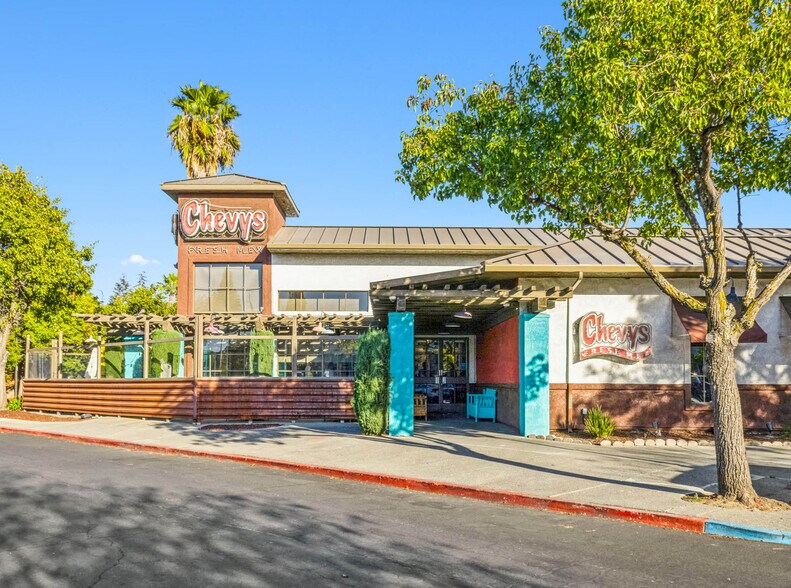 1730 Travis Blvd, Fairfield, CA à vendre - Photo du bâtiment - Image 2 de 6