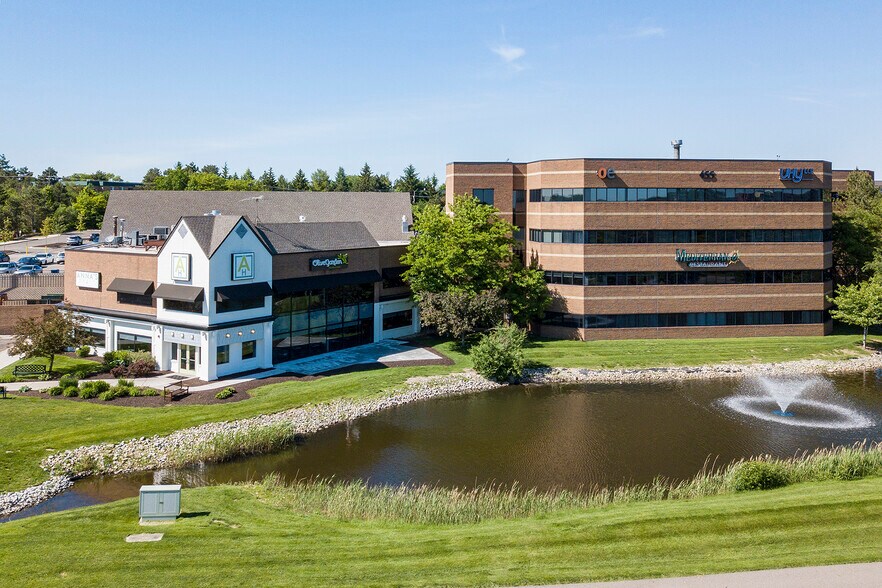 455 E Eisenhower Pky, Ann Arbor, MI à louer - Photo du bâtiment - Image 1 de 11