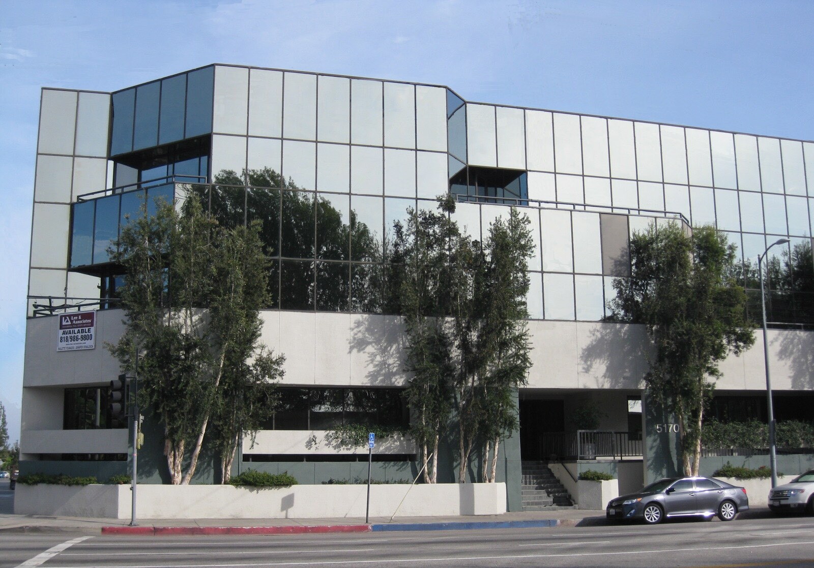 5170 Sepulveda Blvd, Sherman Oaks, CA à louer Photo du bâtiment- Image 1 de 5