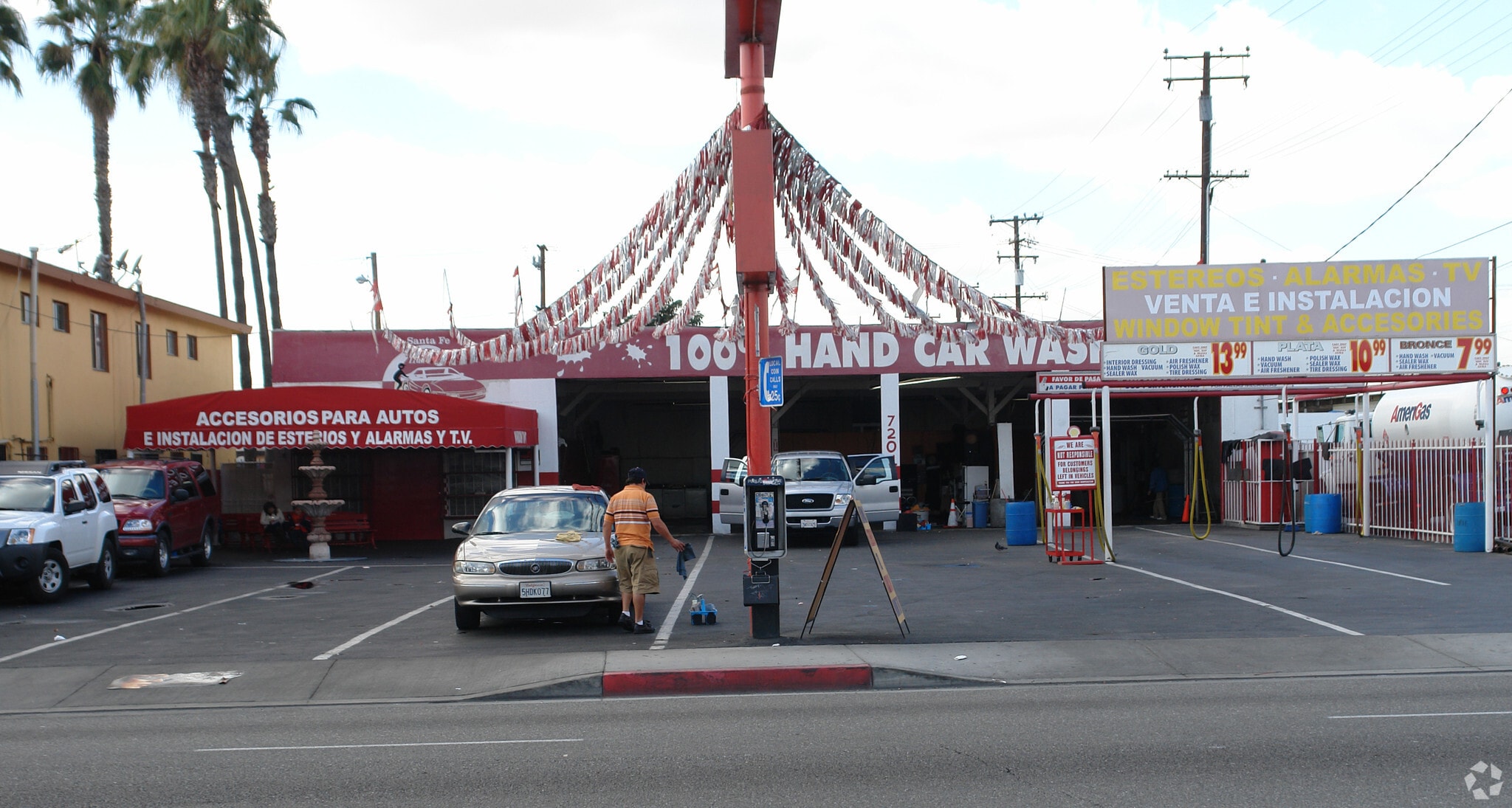 7201 Santa Fe Ave, Huntington Park, CA for lease Primary Photo- Image 1 of 16