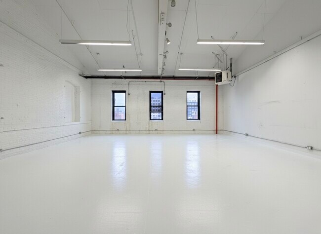 More details for 3511 9th St, Long Island City, NY - Office, Flex for Lease