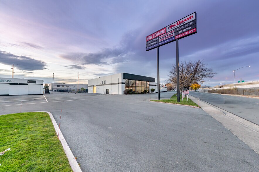 2187 Market St, Reno, NV à louer - Photo du bâtiment - Image 3 de 16