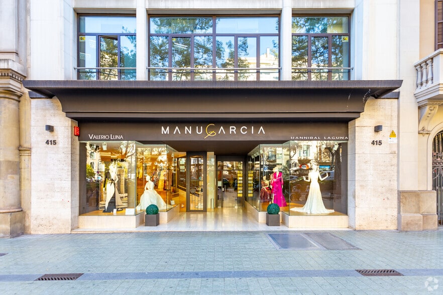 Office in Barcelona, Barcelona for lease - Building Photo - Image 2 of 4