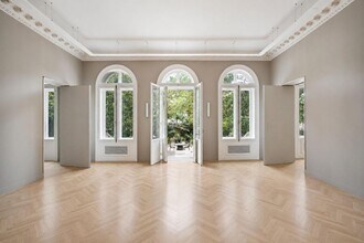 8 Rue De Presbourg, Paris à louer Photo intérieure- Image 2 de 5