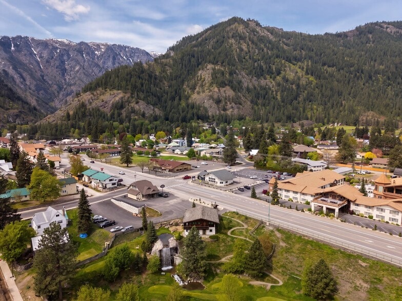 300 US Highway 2, Leavenworth, WA for sale - Building Photo - Image 2 of 12