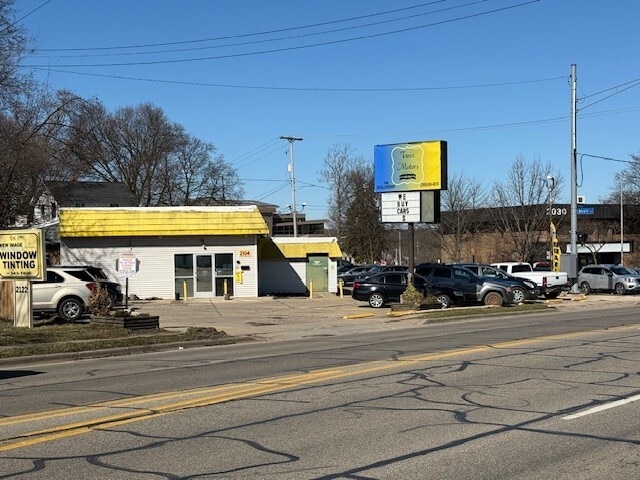 2104 Portage St, Kalamazoo, MI for sale Building Photo- Image 1 of 13