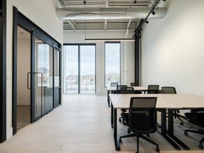 837 N 34th St, Seattle, WA for lease Interior Photo- Image 1 of 4