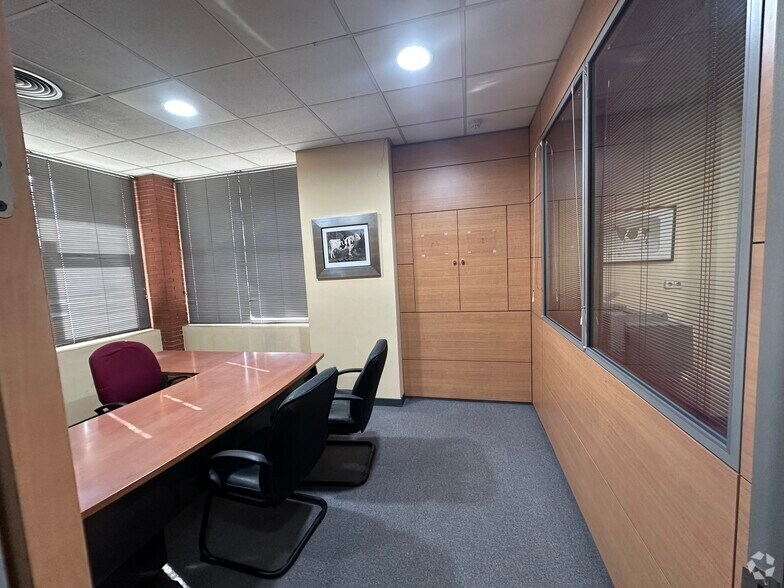 Office in Madrid, Madrid for lease - Interior Photo - Image 1 of 1
