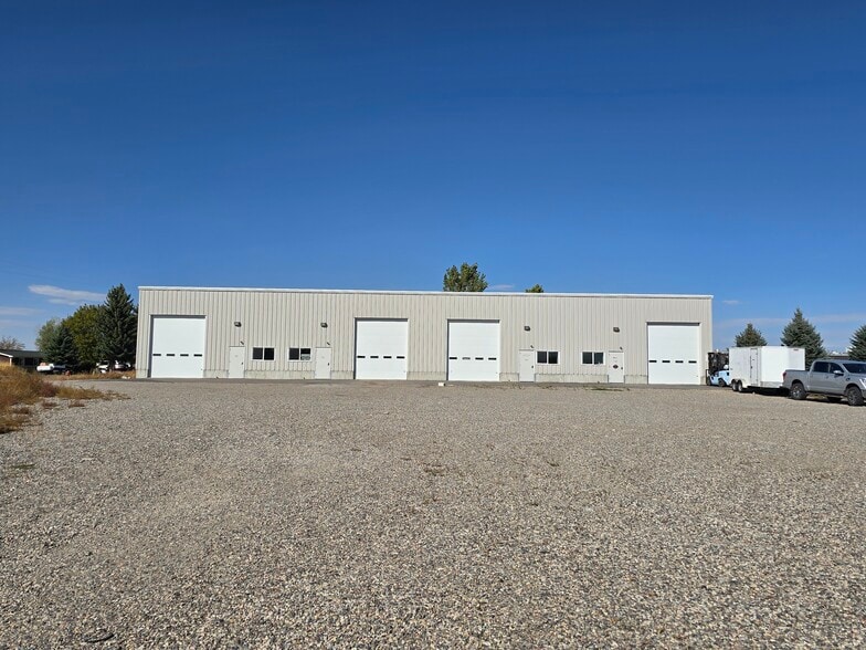 1380 N 800 E, Shelley, ID for lease - Primary Photo - Image 1 of 16