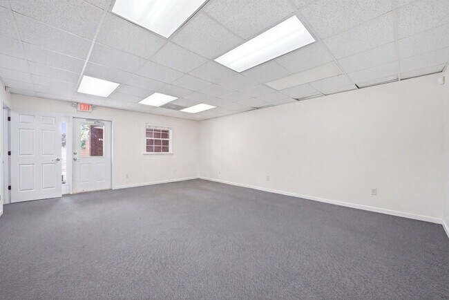 Plus de détails pour 70 Mountain Dr, Dahlonega, GA - Bureau à louer