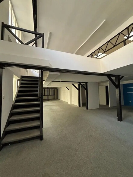 Office in Saint-Mandé for sale - Interior Photo - Image 2 of 10