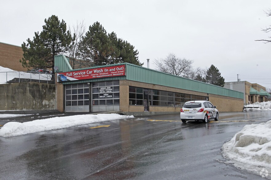 17075 Leslie St, Newmarket, ON for lease - Primary Photo - Image 1 of 4